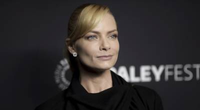 Jaime Pressly Joins Indie Feature ‘The Re-Education Of Molly Singer’ - deadline.com - city Holland - city Santos