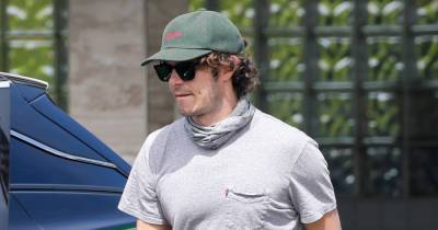 Adam Brody Heads Out to Get His Car Washed in Santa Monica - www.justjared.com - Santa Monica
