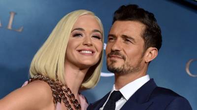 Katy Perry & Orlando Bloom Pose With Sophie Turner & Joe Jonas at Louis Vuitton Event in Paris: See the Pic! - www.etonline.com - Paris