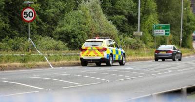 Man, 62, dies and another in critical condition after multi-vehicle crash in Salford - www.manchestereveningnews.co.uk
