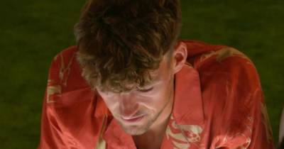 Love Island fans cry 'justice for Hugo' after waiting 24 hours to find out why he was in tears - www.manchestereveningnews.co.uk