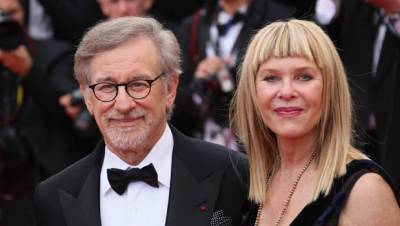 Steven Spielberg, 74, Cuddles With Wife Kate Capshaw, 67, On A Boat With 3 Of His 7 Kids In Cannes: Photos - hollywoodlife.com - France