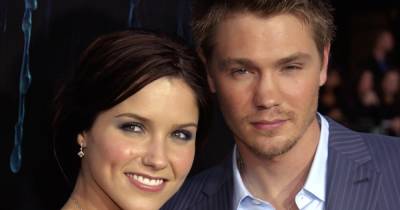 Sophia Bush Explains Why She’s ‘Not Allowed’ to Talk About Ex-Husband Chad Michael Murray, Reflects on Dating Costars - www.usmagazine.com - Chad - county Murray
