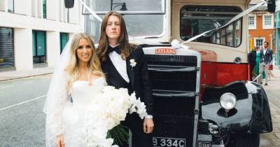 Blossoms star Tom Ogden marries Katie Donovan at Stockport Town Hall - see the stunning photos - www.manchestereveningnews.co.uk - county Hall