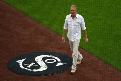 Kevin Costner Says It ‘Feels So Good’ To Be In Iowa For MLB’s Big ‘Field Of Dreams’ Game - etcanada.com - New York - state Iowa - city Chicago, county White