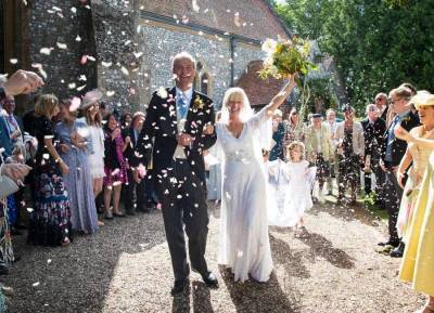 Clodagh McKenna and Harry Herbert marry in beautiful wedding at famous Highclere estate - evoke.ie - Britain