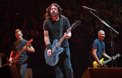 Foo Fighters require COVID vaccine or negative test proof for upcoming US shows - www.nme.com - USA