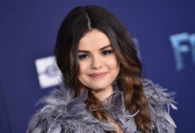 Selena Gomez’s Sister Gracie Trolls Her Social Media Skills In TikTok Video - etcanada.com