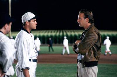 ‘Field Of Dreams’ TV Series From Mike Schur Based On Movie Ordered By Peacock - deadline.com - New York - state Iowa - county Gordon - county Lawrence