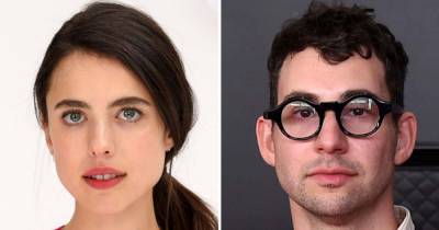 Margaret Qualley and Jack Antonoff Pack on the PDA During NYC Outing - www.usmagazine.com - Hollywood - New York