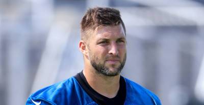 Tim Tebow Cut By the Jacksonville Jaguars After Trying to Become a Tight End - www.justjared.com - Florida - city Jacksonville