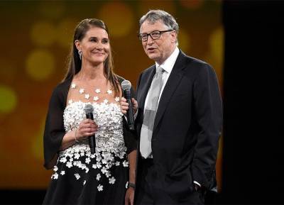 Bill and Melinda Gates are ‘officially divorced’ after 27 years of marriage - evoke.ie