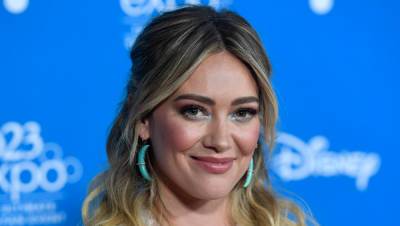 Hilary Duff Is Battling COVID-19 Right Now: 'Happy to Be Vaxxed' - www.justjared.com