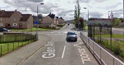 Police lockdown house after ‘serious incident’ in Scots street - www.dailyrecord.co.uk - Scotland