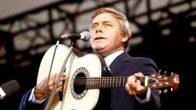 Tom T Hall, Country Singer Who Wrote ‘Harper Valley PTA,’ Dies at 85 - thewrap.com - county Hall - Germany - Kentucky - Tennessee - county Franklin