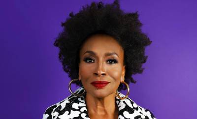 Jenifer Lewis To Star In Vanessa Bayer’s Showtime Comedy Series ‘I Love This For You’ - deadline.com - county Shannon - county Bay