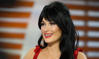Kacey Musgraves teases fans with surprising project as she reveals heartbreaking new lyrics - hellomagazine.com