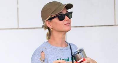 Katy Perry Wears Pink Floyd T-Shirt for Afternoon Walk - www.justjared.com - USA