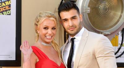 Britney Spears Praises 'Cute A--hole' Boyfriend Sam Asghari & Jokes About Starring in a Tinker Bell Movie - www.justjared.com