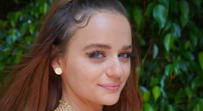 Joey King Reveals the All-in-One Skin Serum That She Swears By! - www.justjared.com