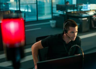 ‘The Guilty’ Teaser: Jake Gyllenhaal Stars In A Claustrophobic Police Thriller For Antoine Fuqua - theplaylist.net