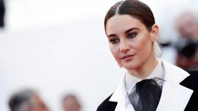 Shailene Woodley Says Doing This in Her Mid-20s Was ‘Detrimental’ to Her Mental Health - www.glamour.com