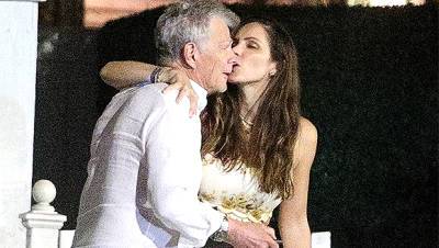 Katharine McPhee Passionately Kisses Husband David Foster On Parents’ Night Out — Photos - hollywoodlife.com
