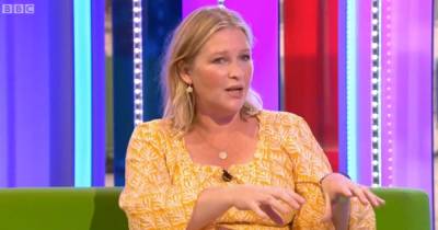 Joanna Page, 44, dresses baby bump in yellow and says she’s shocked over fourth pregnancy - www.ok.co.uk