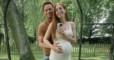 Joe Swash sweetly cuddles up to fiancée Stacey Solomon's blossoming baby bump - www.ok.co.uk