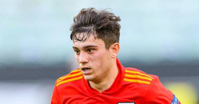 Manchester United told how to handle Dan James transfer situation amid Leeds United interest - www.manchestereveningnews.co.uk - Manchester - city Leicester