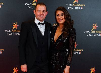 Kilkenny hurler Padraig Walsh gets engaged to longtime girlfriend Ciara Connelly - evoke.ie - Ireland