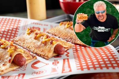 Guy Fieri debuts ‘apple pie hot dog’ for Yankees’ ‘Field of Dreams’ game - nypost.com - New York - USA - New York - state Iowa - city Chicago, county White