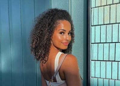Love Island’s Amber Gill suggests she’s open to dating women - evoke.ie