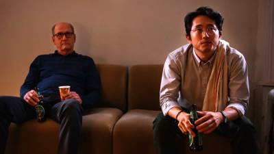 ‘The Humans:’ Steven Yeun, Beanie Feldstein, & Richard Jenkins, Only Partially Save This Dark Horror Comedy [TIFF Review] - theplaylist.net