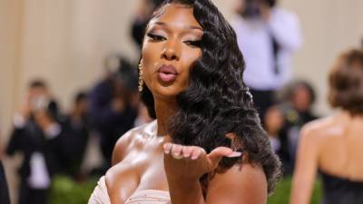 Megan Thee Stallion Says She's 'Ready for Everybody to See Me' at Met Gala 2021 (Exclusive) - www.etonline.com - New York