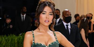 Madison Beer Stuns in a Green Gown at the Met Gala 2021 - www.justjared.com - New York