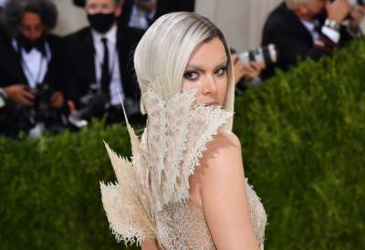 Fans Hardly Recognize Hailee Steinfeld At The 2021 Met Gala - etcanada.com - New York