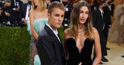 Hailey Bieber sparks pregnancy rumours as she moves Justin’s hand away from her tummy - www.ok.co.uk - New York