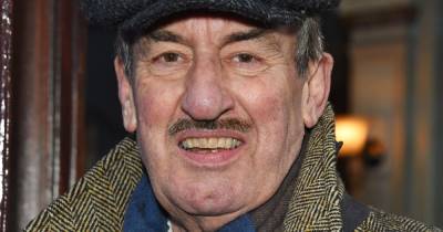 Only Fools and Horses star John Challis dies age 79 after cancer battle - www.ok.co.uk