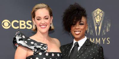 Nominee Samira Wiley & Wife Lauren Morelli Pose on the Emmys 2021 Red Carpet - www.justjared.com - Los Angeles