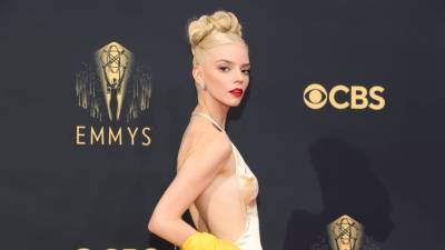 Anya Taylor-Joy Goes Couture for 2021 Emmy Awards - www.etonline.com - Los Angeles