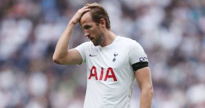 Gary Neville predicts what Harry Kane is thinking following Man City transfer collapse - www.manchestereveningnews.co.uk - Manchester