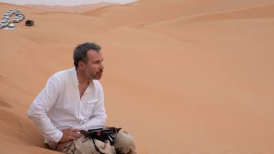 ‘Dune’: Watch Denis Villeneuve Reveal Why He Chose Abu Dhabi’s Liwa Desert as a Double for Arrakis (EXCLUSIVE) - variety.com - city Abu Dhabi