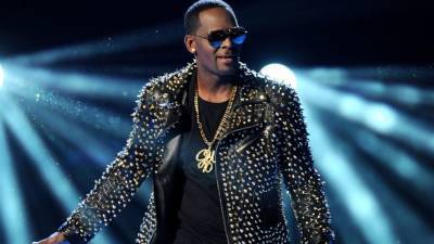 R. Kelly's life, from troubled talent to trafficking trial - abcnews.go.com - New York - Chicago