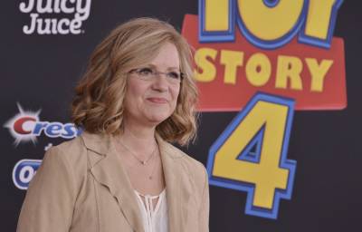 Bonnie Hunt Sets ‘Amber Brown’ Series at Apple, Carsyn Rose and Sarah Drew to Star - variety.com
