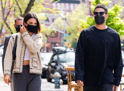 Kendall Jenner And Boyfriend Devin Booker Look Loved-Up In Stunning Italian Getaway Snaps - etcanada.com - Italy