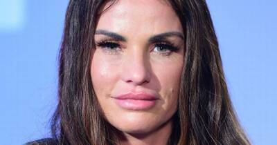 Katie Price launches scathing social media attack on wife of ex-husband Peter Andre - www.dailyrecord.co.uk