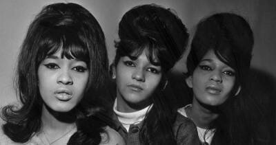 Ronnie Spector, iconic frontwoman of The Ronettes, has died aged 78 - www.officialcharts.com - Britain - USA - Washington - county Bennett