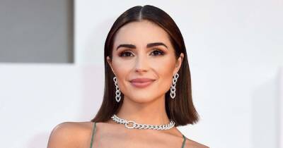 Olivia Culpo Claims American Airlines Told Her to ‘Put a Blouse On’ Before Boarding Flight - www.usmagazine.com - USA - Mexico - county Lucas