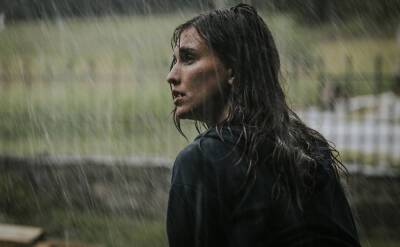 ‘Shut In’: Release Date, New Trailer & Images Revealed For Daily Wire Thriller With Rainey Qualley, Vincent Gallo - deadline.com - Nashville - Tennessee - county Love
